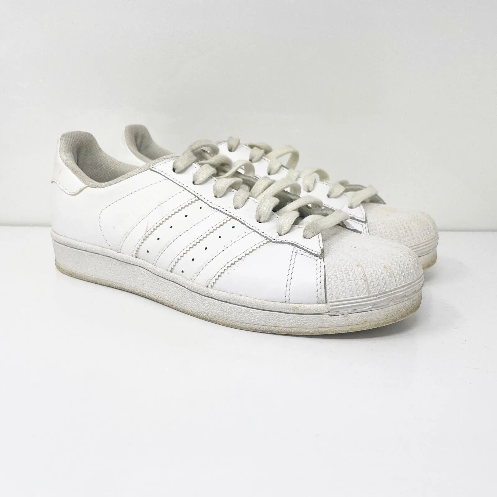 Adidas Mens Superstar B27136 White Casual Shoes Sneakers Size 8