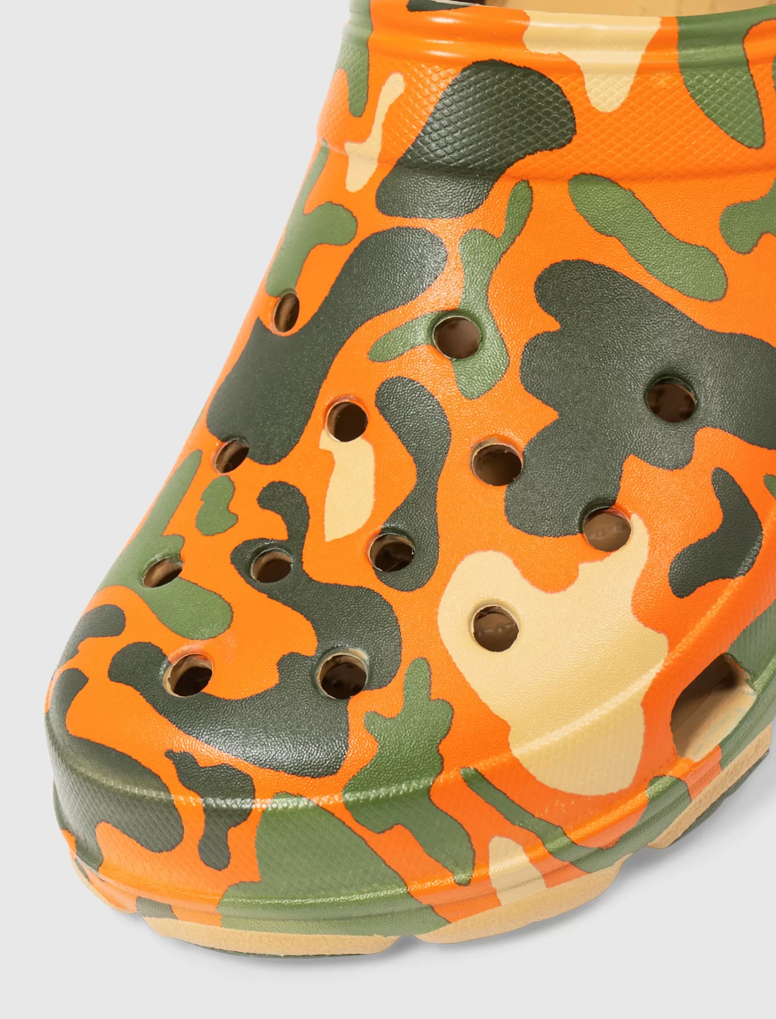 ALL TERRAIN CLOG CAMO