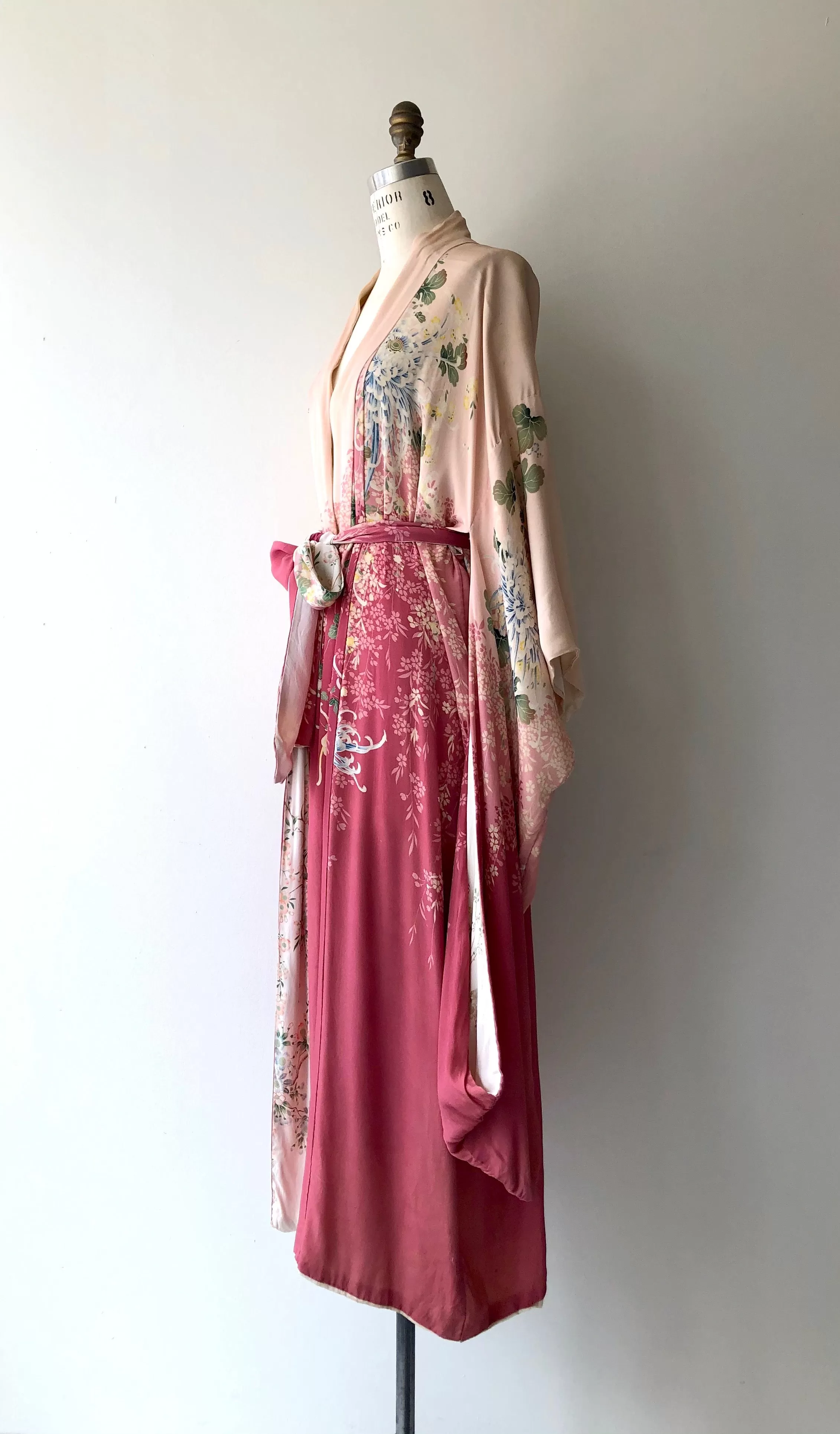 Antique 1920s Japanese silk kimono