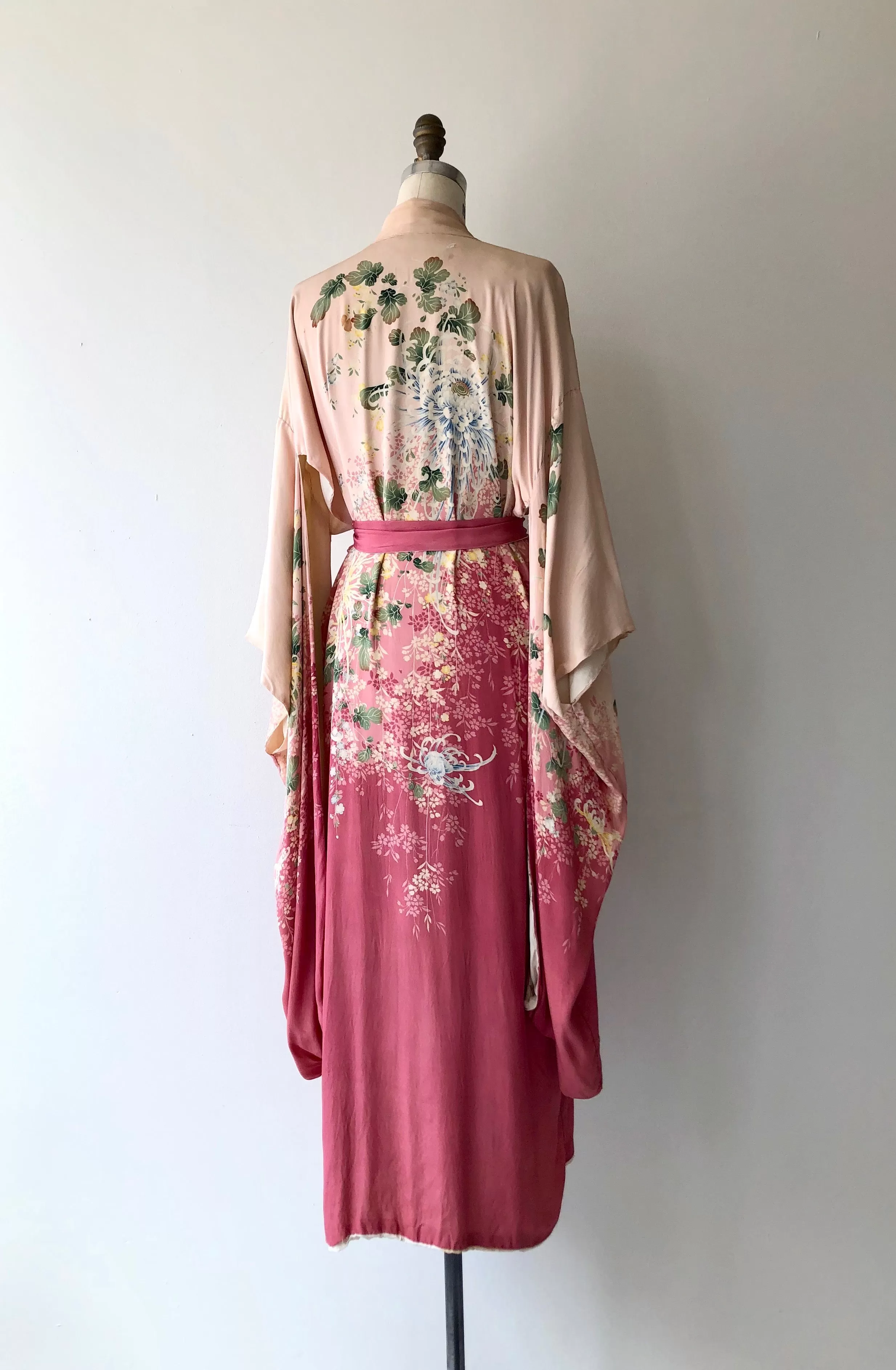 Antique 1920s Japanese silk kimono