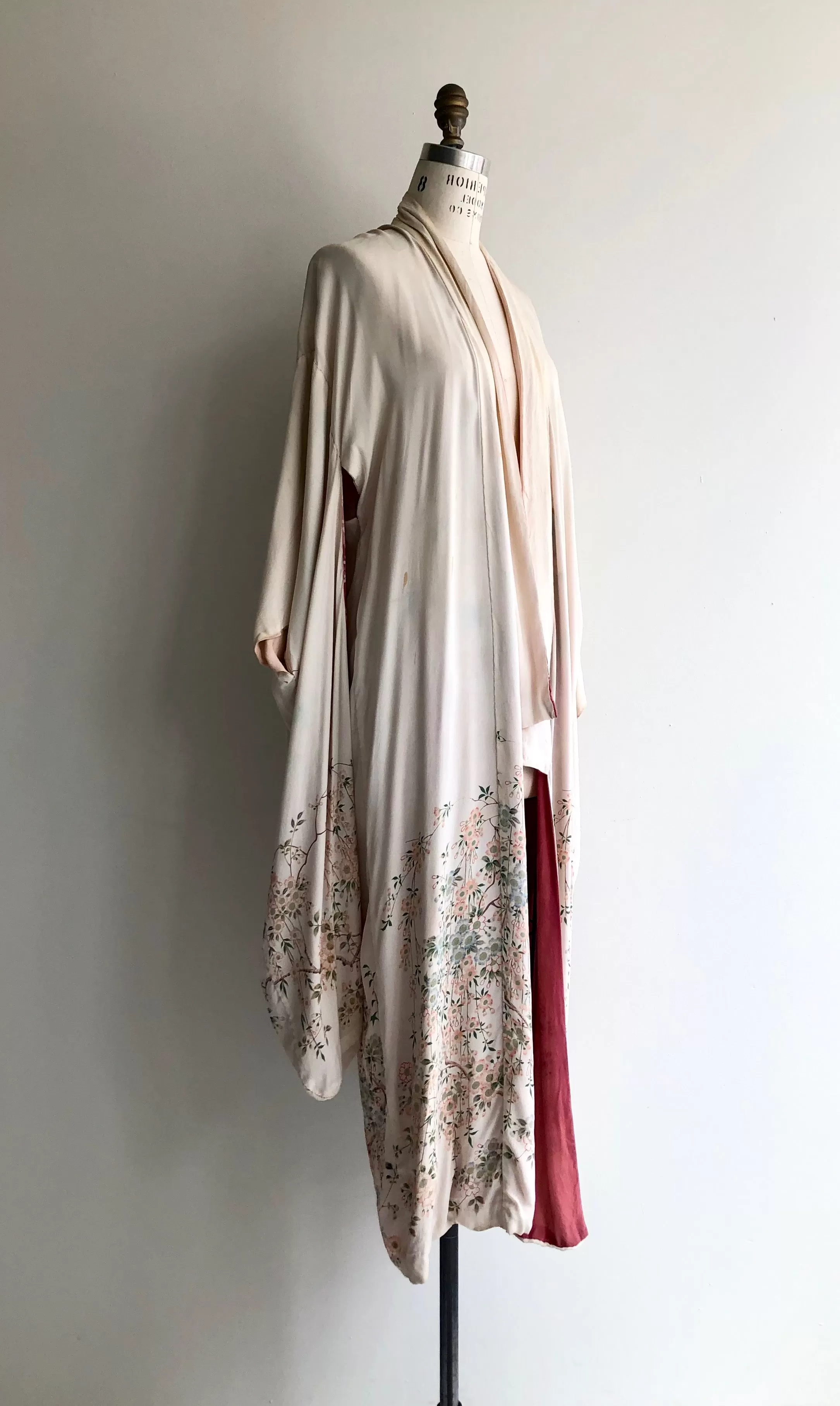 Antique 1920s Japanese silk kimono