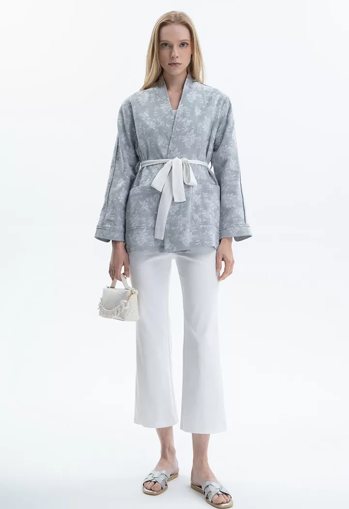 Floral Motif Contrast Embroidered Kimono