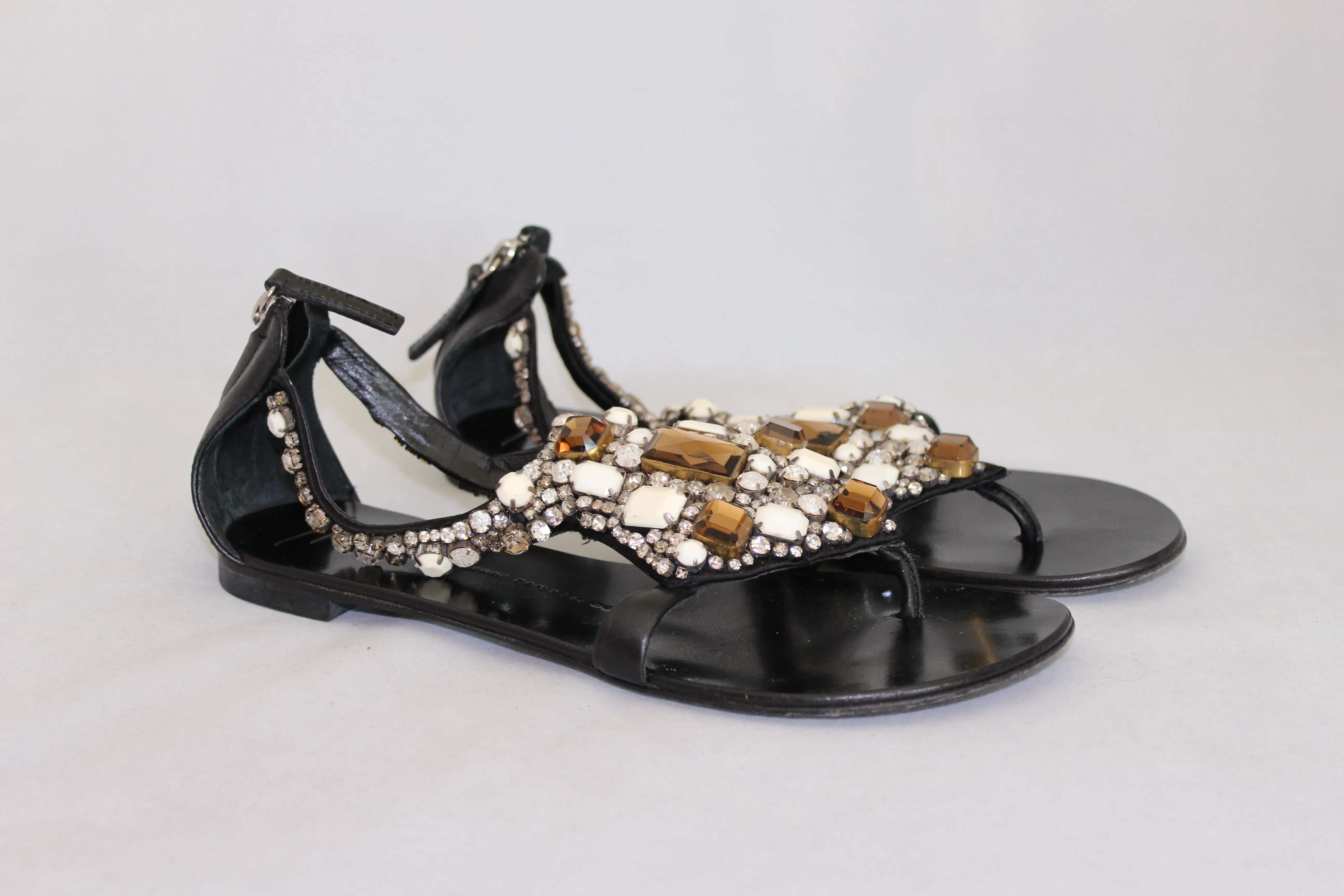 Zanotti Sandali infradito flat neri con applicazione strass - N. 37